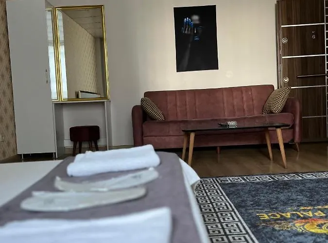 Malibu Palaca Отель